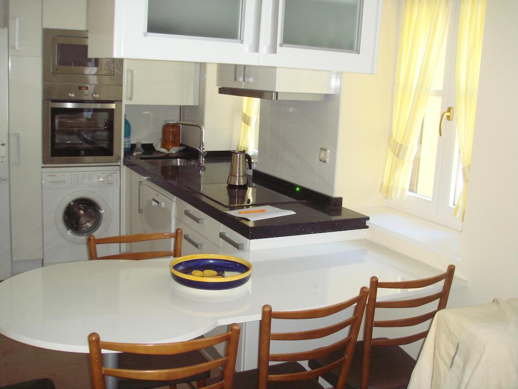 Apartamentos Valles Broto Værelse billede
